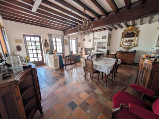 Vente Maison NEUVILLE CENTRE : MAISONS DE 230 M² SUR TERRAIN DE 970 M² Neuville sur saone