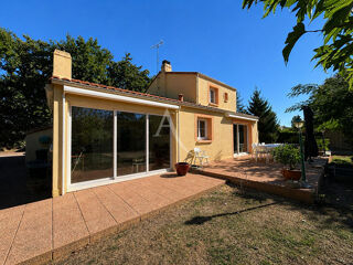 Maison 6 pièces 156 m² · à La Roche-sur-Yon · 156 m² · 332 000 €