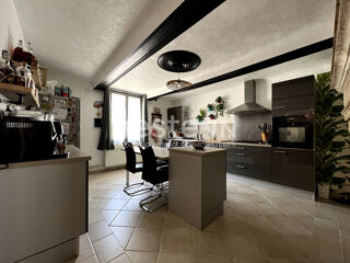  Maison à vendre 9 pièces 222 m²