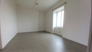  Appartement à louer 2 pièces 32 m²
