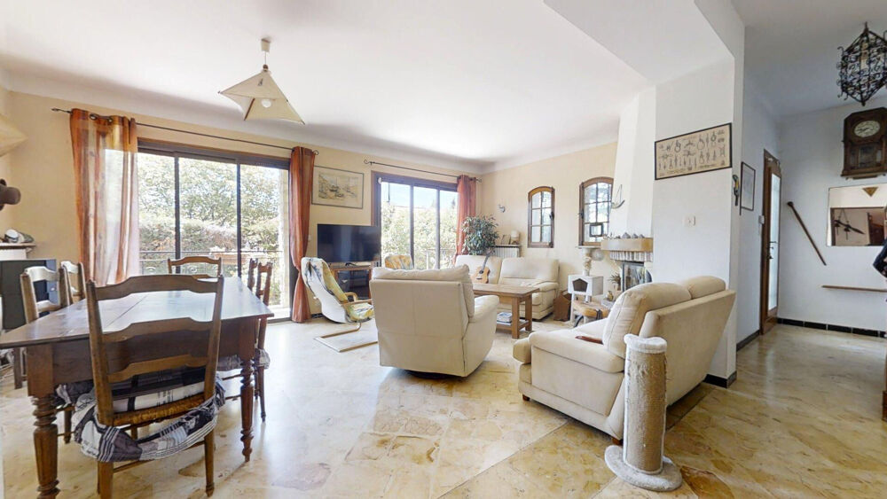 Maison Six Fours Les Plages 7 pièce(s) 130 m2