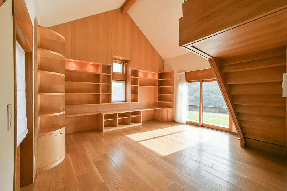 � vendre  Villa Saint-Genix-sur-Guiers (73240)