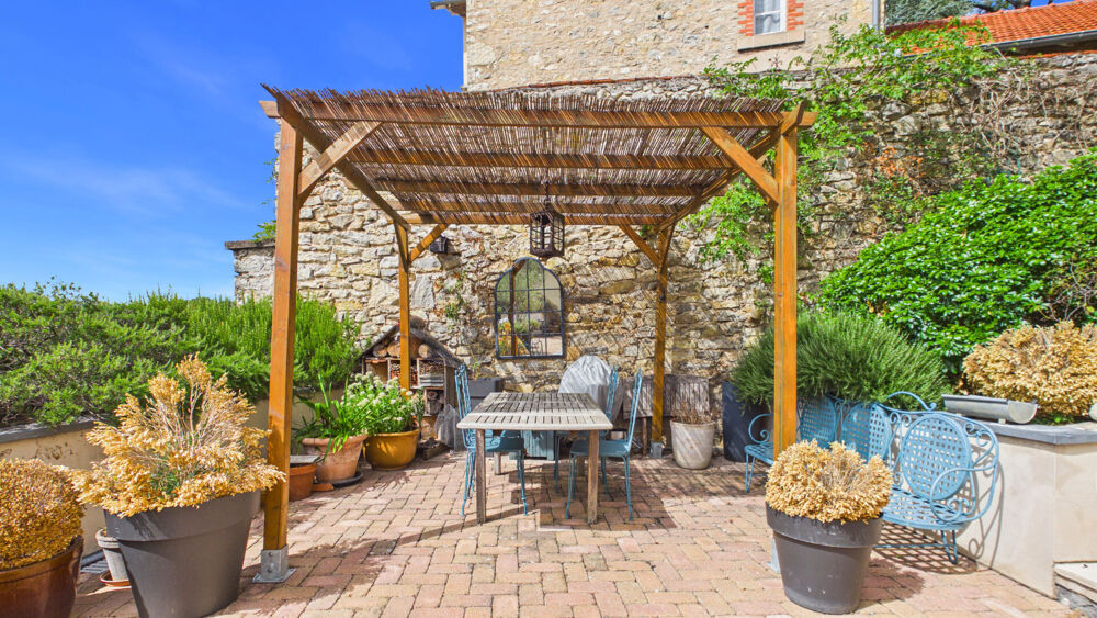Vente Maison Maison de caractère rénovée avec jardin paysager et piscine - Proche centre-ville Villefranche de rouergue