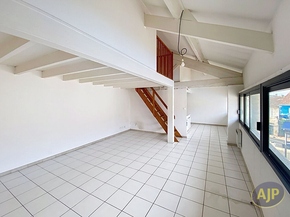 Lesparre Medoc Appartement T3 DUPLEX 56m2