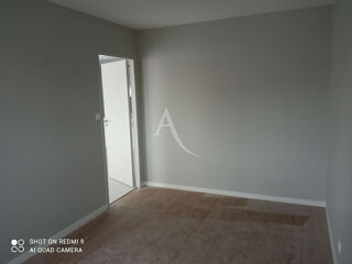  Appartement à louer 4 pièces 85 m²