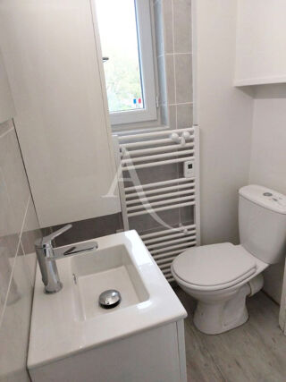  Appartement à louer 2 pièces 27 m²