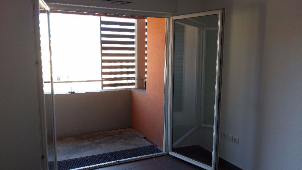 Appartement T2 avec parking - Dernier étage - Résidence récente - Sète