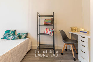  Appartement à louer 5 pièces 112 m²
