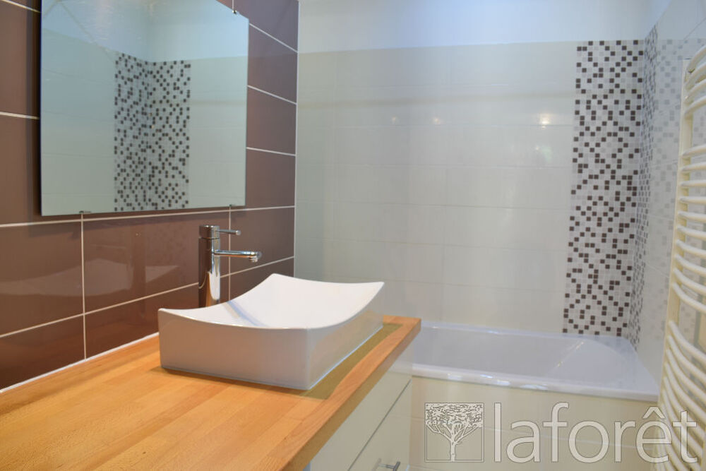 Location Appartement Appartement T3 BRIVE LA GAILLARDE - 70 m2 Brive la gaillarde