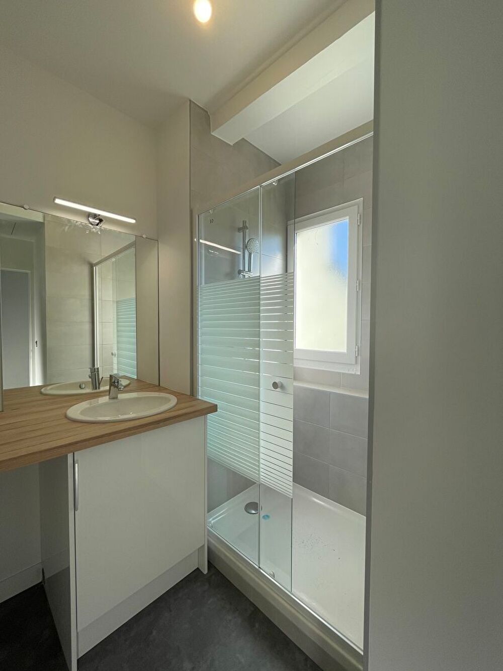 Location Appartement T3 rénové GIVORS Givors