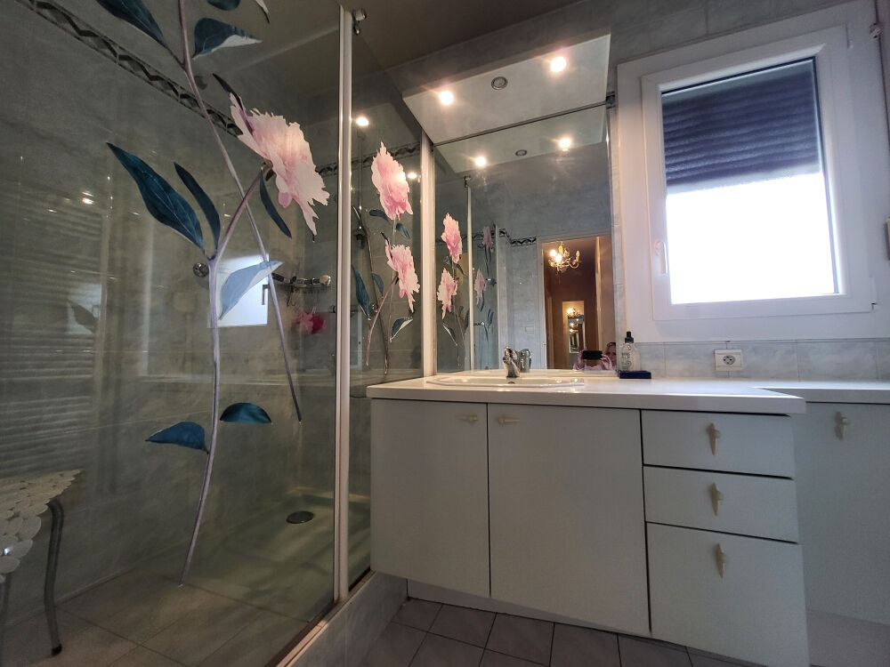 ELBEUF : appartement de 4 pièces (80 m²)