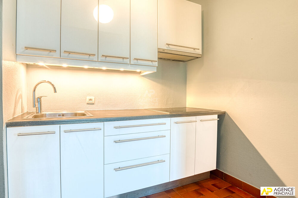 Vente Appartement Versailles Notre Dame - Studio/2 pieces de 38.20 m² carrez situé au 1er étage avec ascenseur et box Versailles