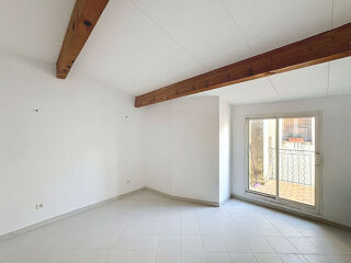  Appartement à louer 4 pièces 93 m²