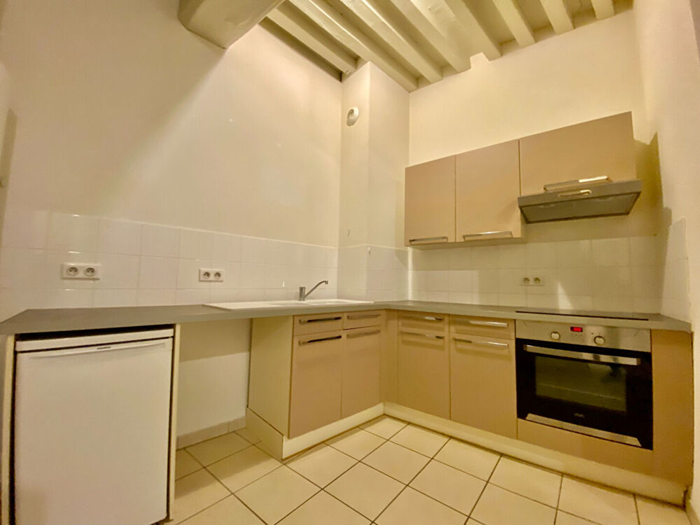 Appartement rénové 3 pièces au coeur de Tournus