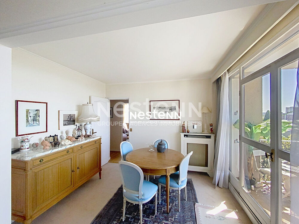 À VENDRE - SPACIEUX 5 PIÈCES DE 96 M² AVEC BALCON, BOX ET CAVE À STAINS