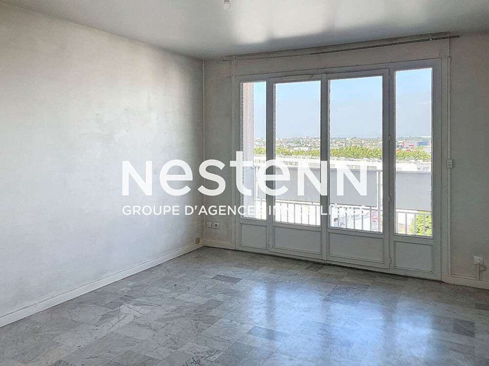 Appartement 2 Pièces en dernier étage avec Terrasse Cave et Parking - 69500 BRON
