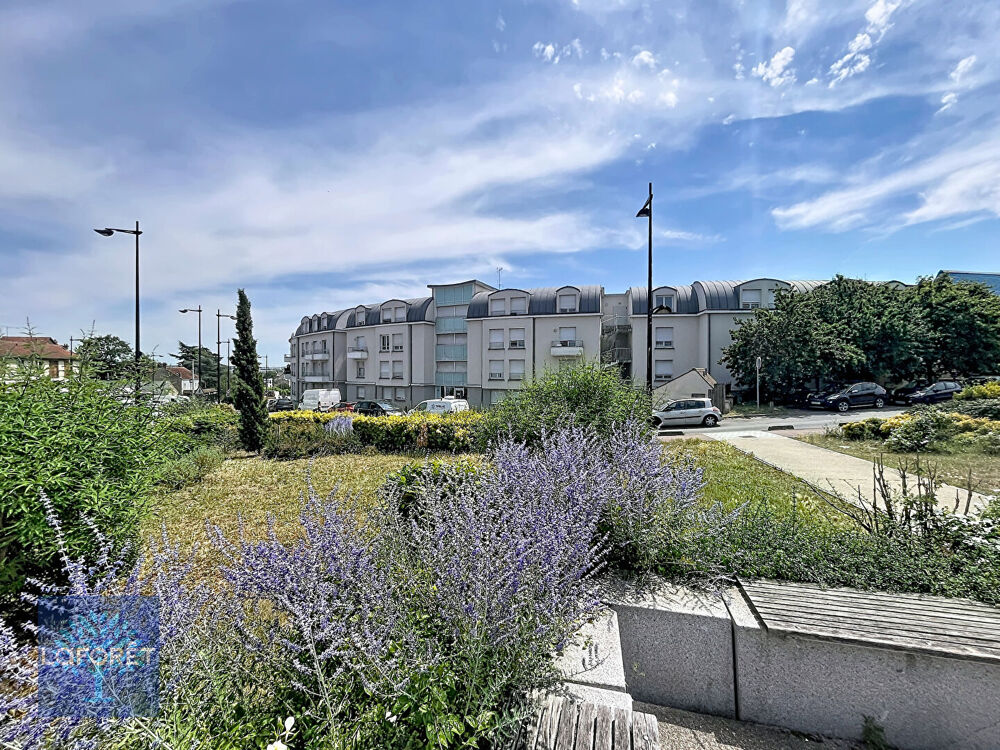 Appartement 1 pièce 23 m² à Corbeil Essonnes