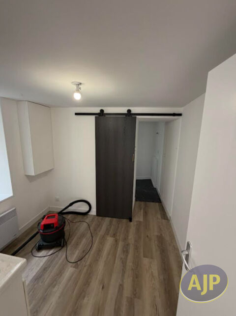   Local commercial Vieillevigne 40 m² 