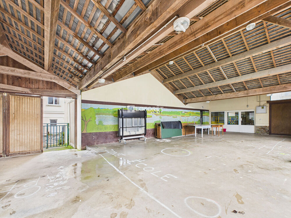 Vente Maison Ancienne école Chateauneuf Du Faou 18 pièce(s) 585.81 m2 Chateauneuf du faou
