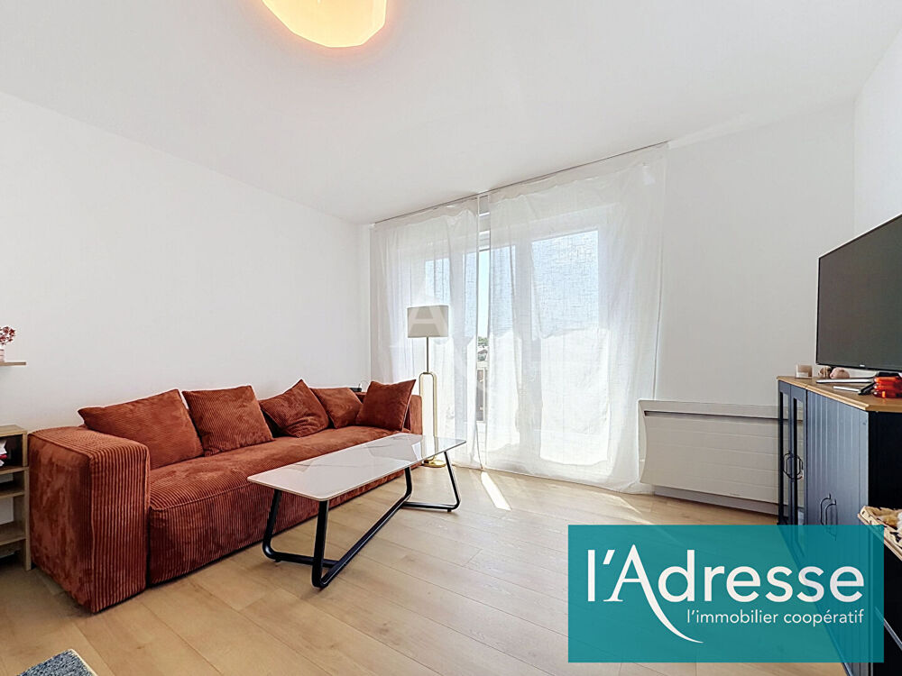 T2 rénové de 46m² avec balcon 5ème étage avec ascenseur