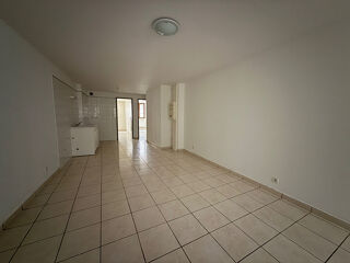  Appartement à louer 3 pièces 58 m²