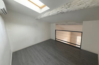  Appartement à louer 3 pièces 50 m²
