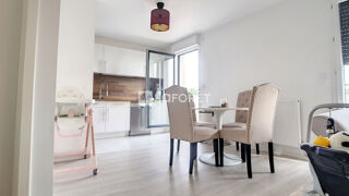  Appartement à louer 3 pièces 61 m²