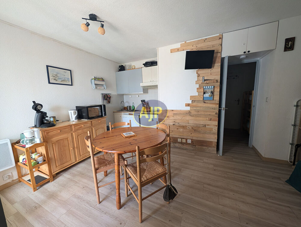SOULAC SUR MER Appartement T2bis en Rez-de-chaussée en front de Mer avec Parking Privatif