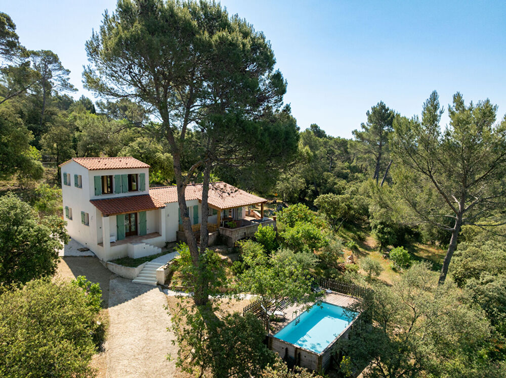 Maison 6 pièces 100 m² · à Entrecasteaux · 100 m² · 429 000 €