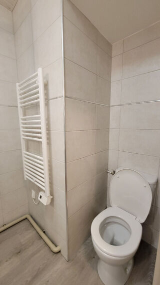  Appartement à louer 3 pièces 42 m²
