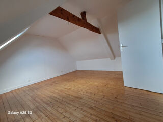  Appartement à louer 4 pièces 85 m²