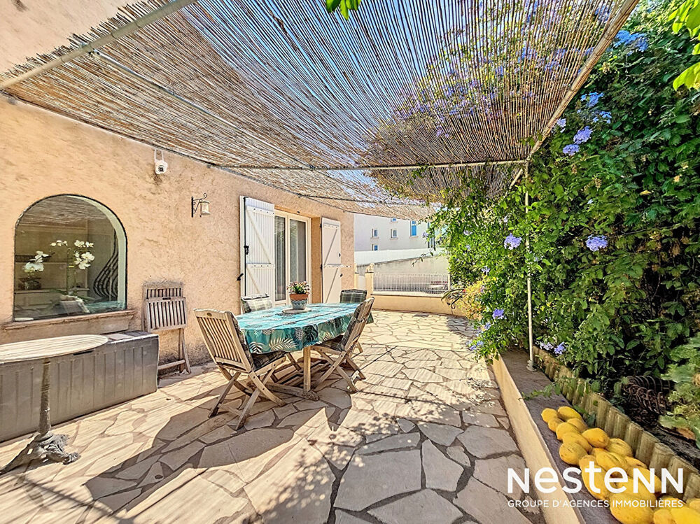 Vente Maison Maison Cogolin 4 pièce(s) 117 m2 + piscine et garage à proximité des commerces Cogolin