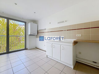  Appartement à louer 4 pièces 102 m²