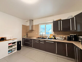  Maison � vendre 9 pi�ces 201 m�