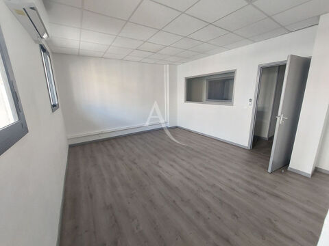 Bureaux Fort De France 7 pièce(s) 184 m2 2700 97234 Fort de france