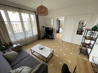  Appartement à louer 1 pièce 25 m²