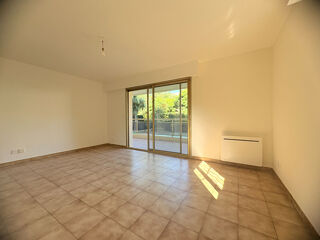  Appartement à louer 2 pièces 57 m²