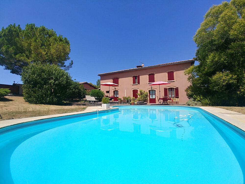 Maison 10 pièces 240 m² · à Caussade · 240 m² · 570 000 €