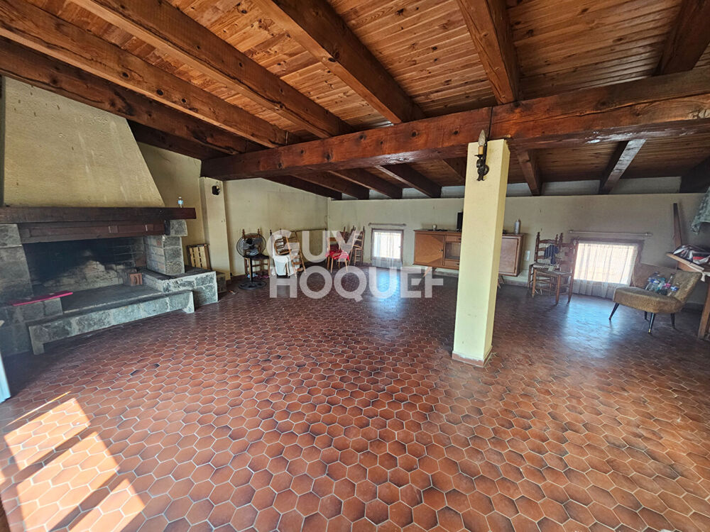Vente Maison Maison à vendre à Perpignan - Bas Vernet - 7 pièces avec 4 chambres Perpignan