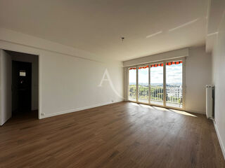  Appartement à louer 2 pièces 57 m²
