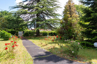  Maison  vendre 6 pices 184 m