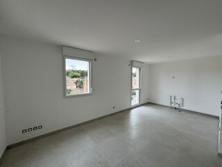  Appartement à louer 2 pièces 45 m²