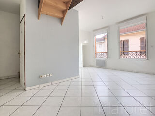  Appartement à louer 3 pièces 59 m²