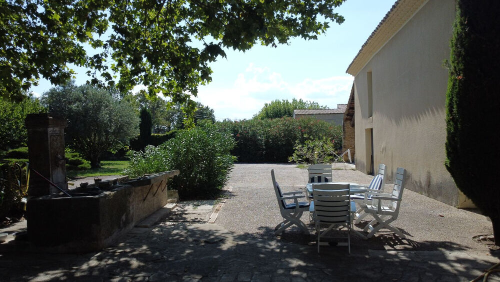 Vente Maison Mas provençal de caractère avec vaste jardin, dépendances et potentiel exceptionnel Monteux