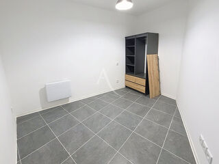  Appartement à louer 2 pièces 34 m²