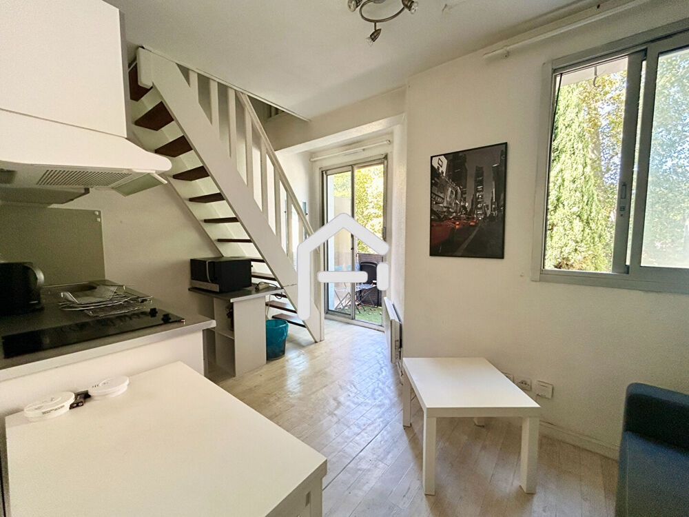 Location Appartement A louer : T2 en Duplex de 28 m² à Toulouse avec un Balcon et un Parking Toulouse