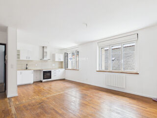  Appartement à louer 4 pièces 80 m² Brasparts