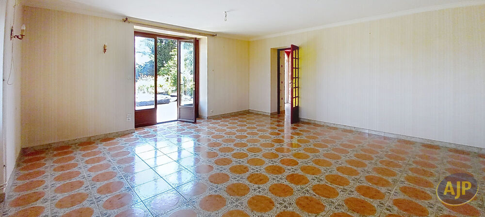 Vente Maison LA CHAPELLE GLAIN : Corps de ferme  133 m² sur environ 6000 m² La chapelle glain