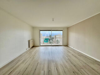  Appartement à louer 3 pièces 74 m² Reims