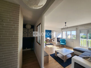  Appartement à louer 3 pièces 58 m²